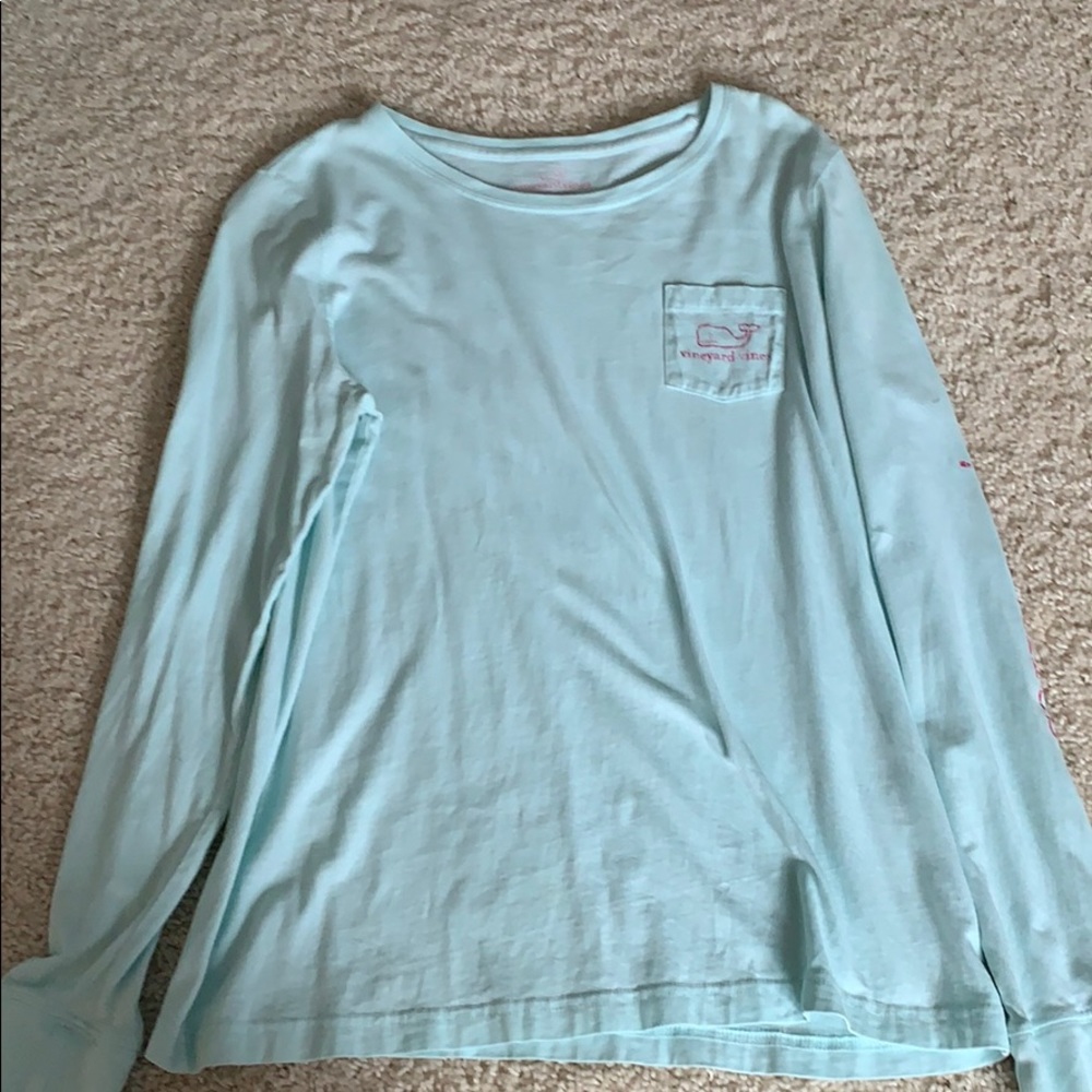 light blue vineyard vines long sleeve shirt!!
